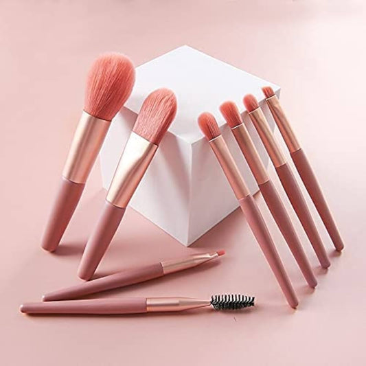 Portable 5 pcs make brush set with box.