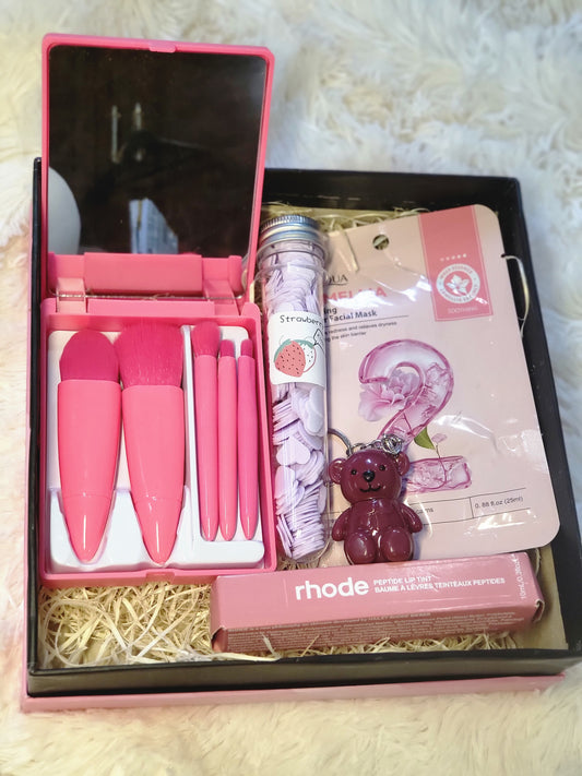 5 in 1 beauty Deal Box.